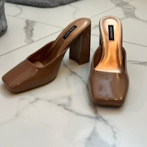 Nine West Yogi Square Toe Mule